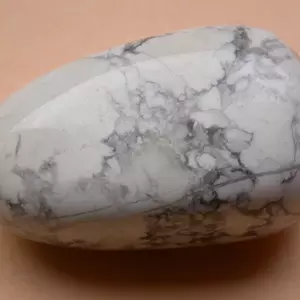 Howlite - personality test