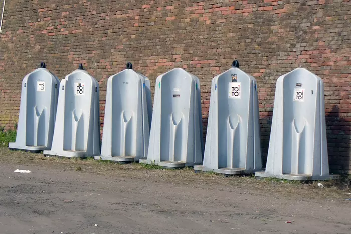 Mobile toilets for men